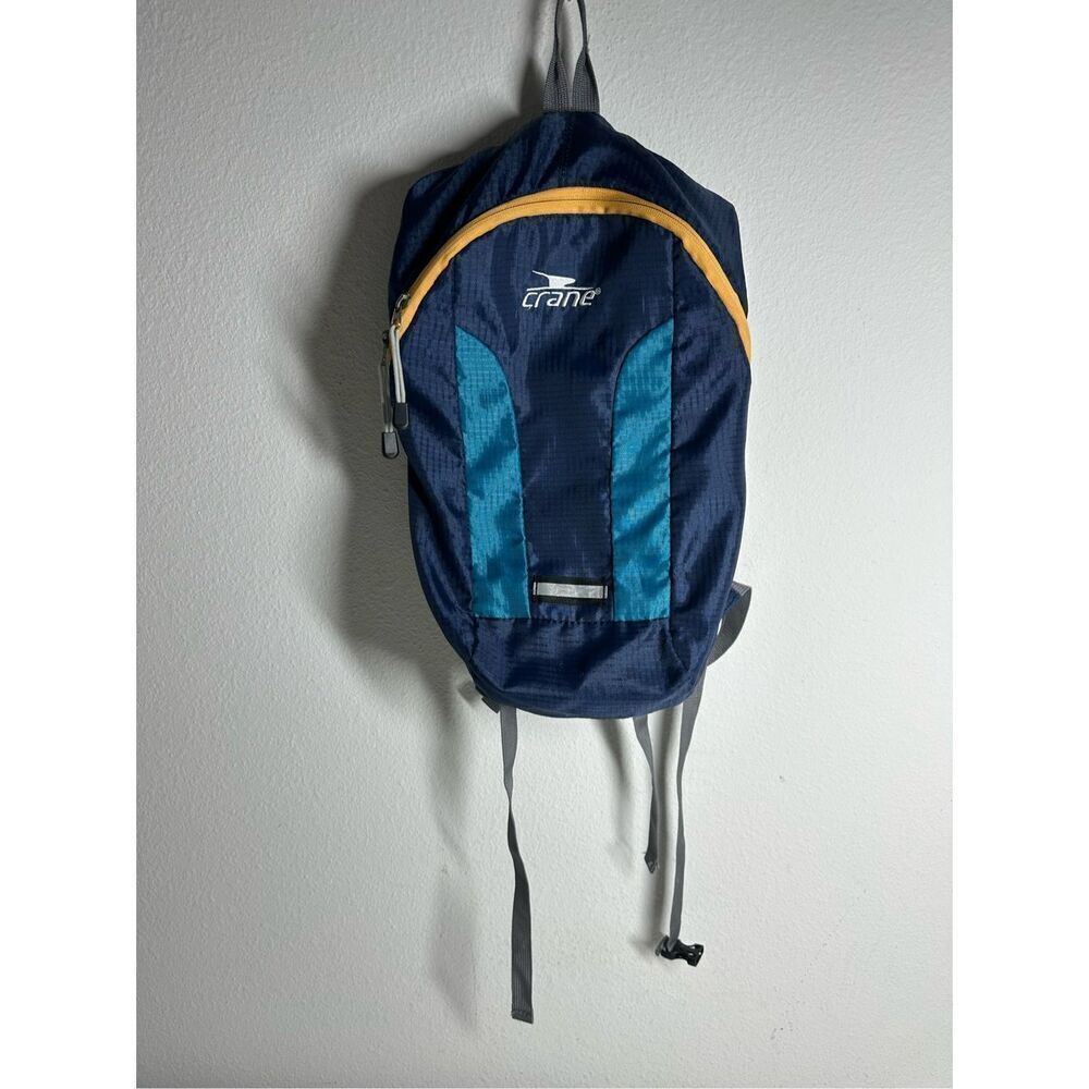 Crane Sports Hydration Blue Hiking Backpack - 2L W Padded Mesh & Adjust Belt
